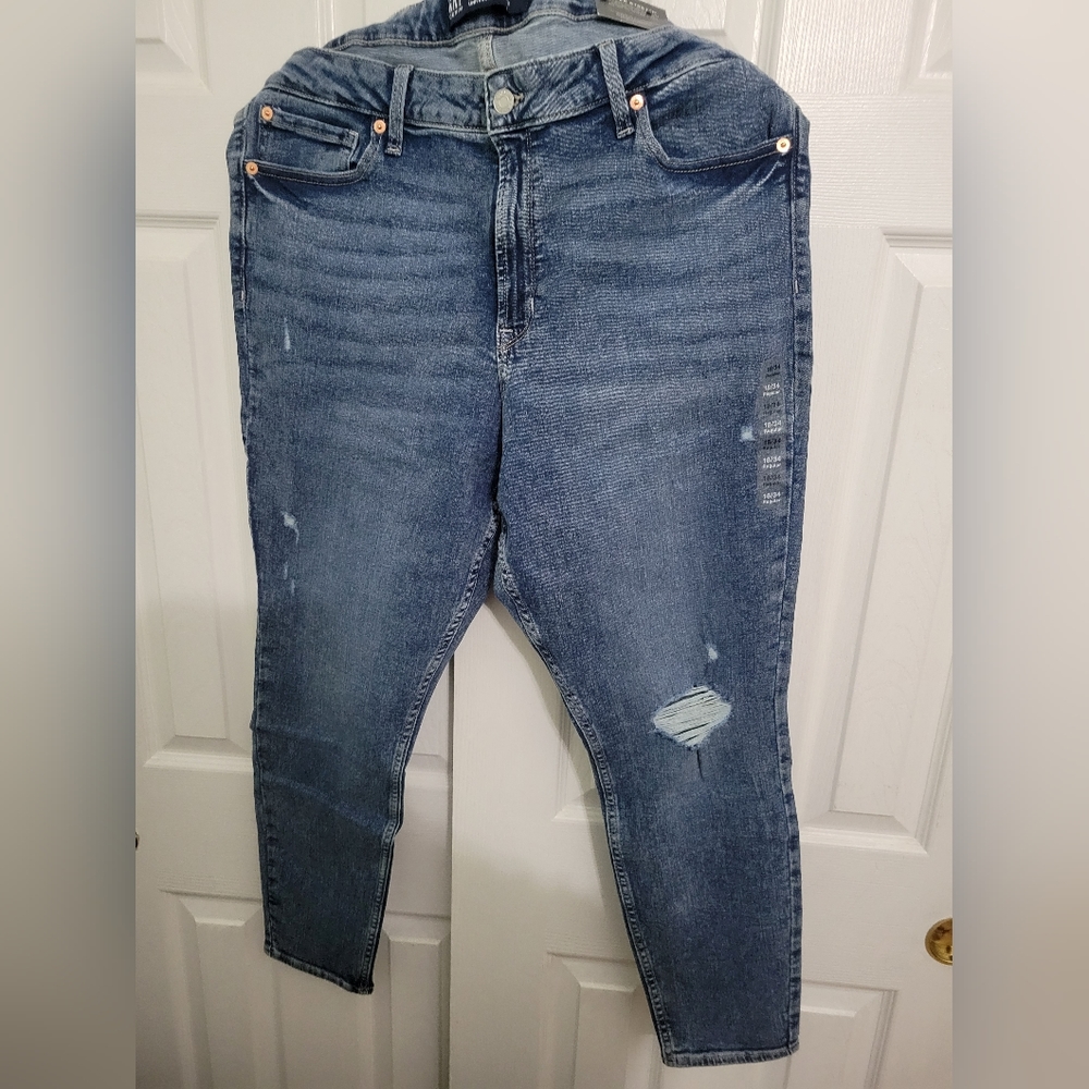 GAP High Rise Univeral Leggings
